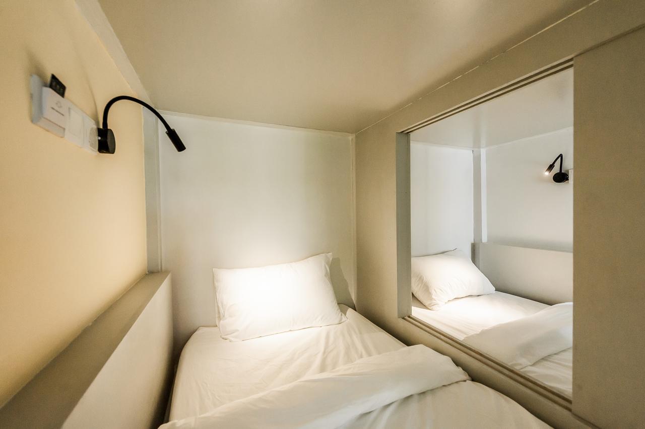 Bunk & Bilik Hotel Sri Petaling Kuala Lumpur Exterior foto